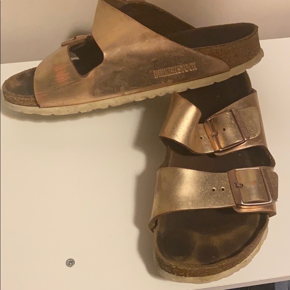 Birkenstock Shoes - Rose gold Birkenstock’s Birkenstock Shoes - Rose gold Birkenstock’s
